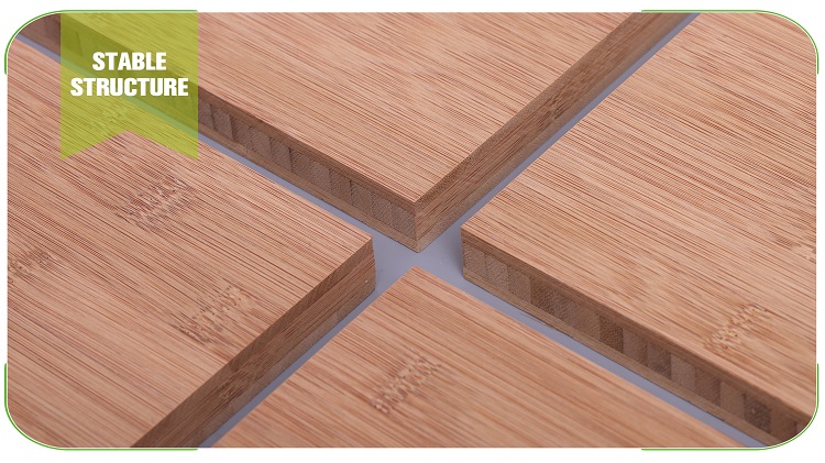 20mm Horizontal Caramel Bamboo Plywood Face Detail