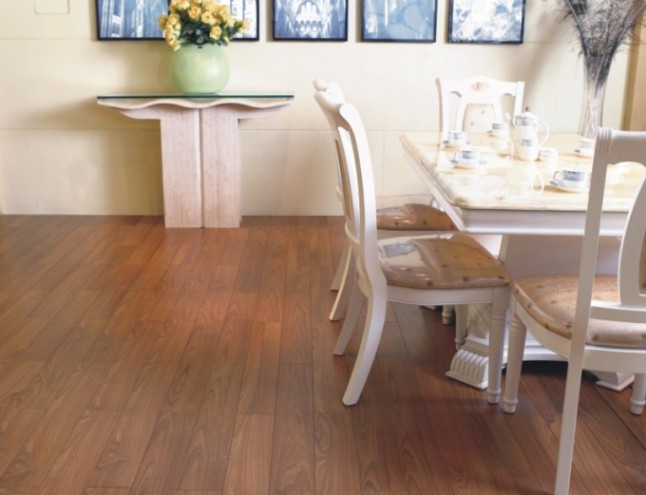 laminate flooring buying guide