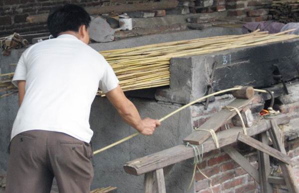 Making Bamboo Poles Straight bamboo pole